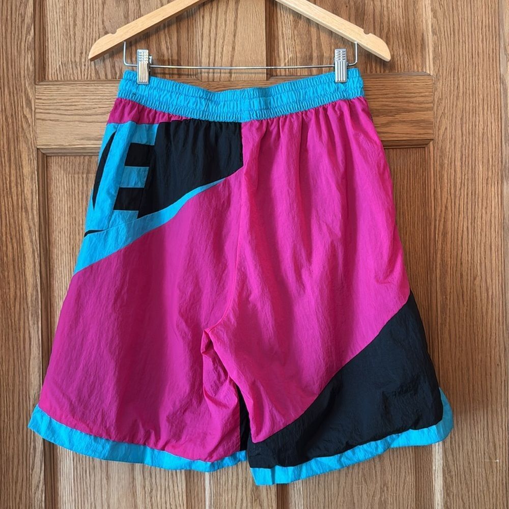 NIKE DRI-FIT THROWBACK FUTURA MEN'S BASKETBALL SHORTS_4